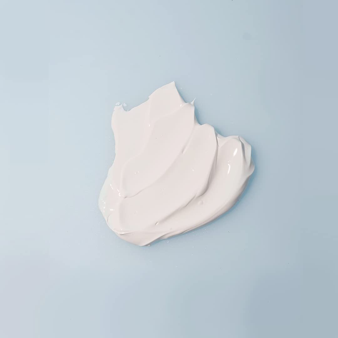 Isntree Hyaluronic Acid Natural Suncream SPF50 PA 3.jpg