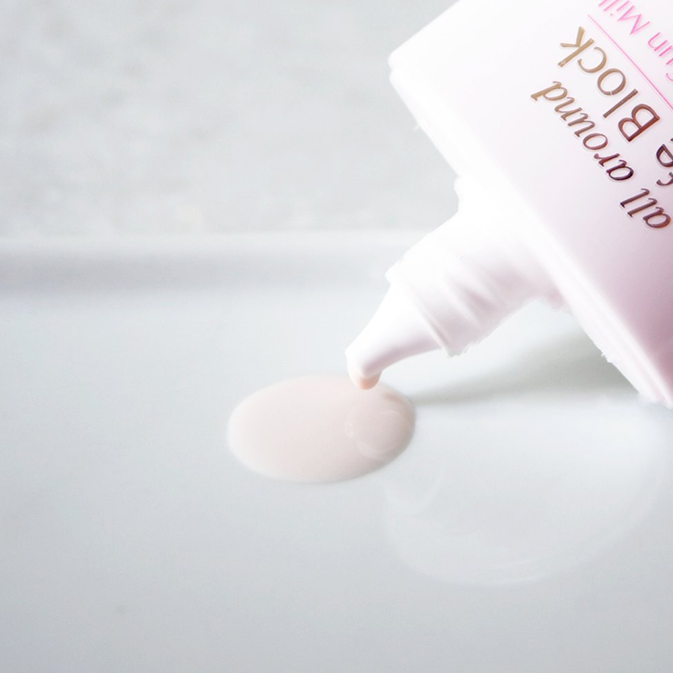 Missha All Around Safe Block Soft Finish Sun Milk SPF50 Or PA1.jpg